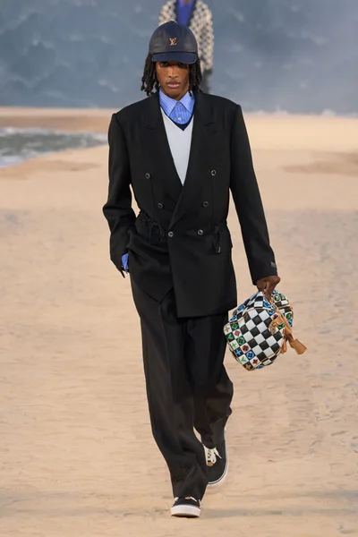 Look 1